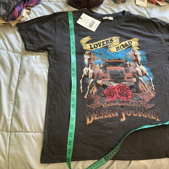 Spell lovers road biker tee S NWT Black Graphic Tee with Horse and Truck Design - Picture 10 of 11